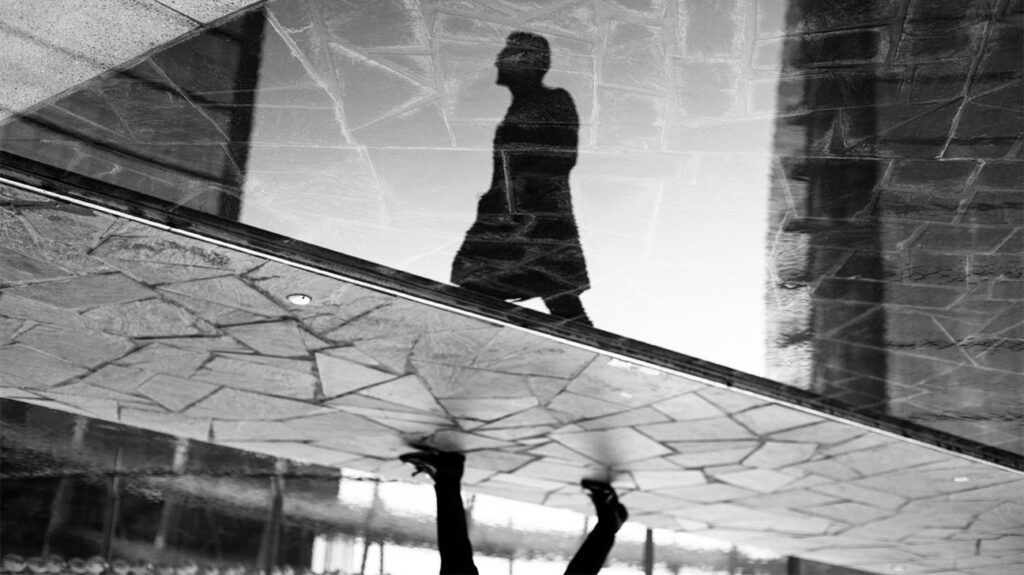 Small change to how you walk may help relieve osteoarthritis pain