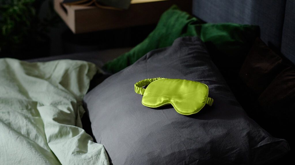 Chronic insomnia may raise dementia risk by 40%, lead to 3.5 years faster aging