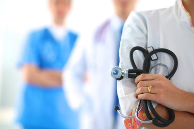 科威特新规：医生与牙医执业前须通过KMLE考试