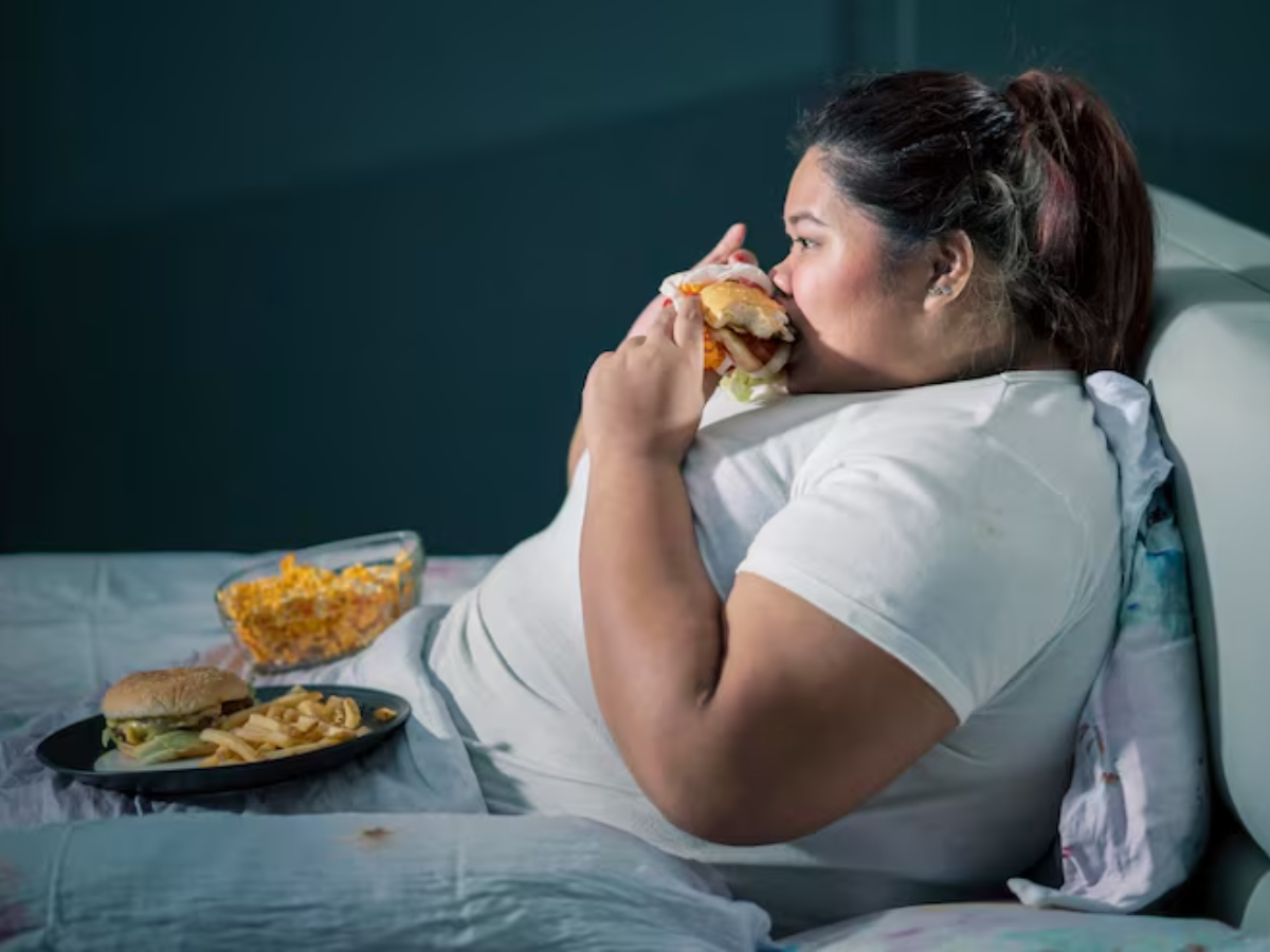 压力与肥胖：医生揭示，体重增加不仅是热量问题，压力扮演关键角色