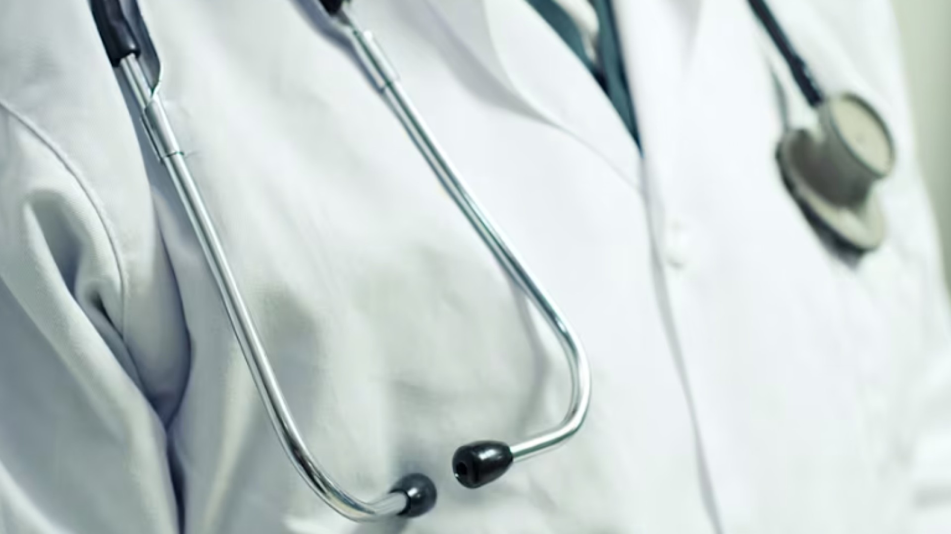 What’s Going Around in Metro Detroit: Stomach Viruses, Outdoor Injuries, Allergies, and Rashes