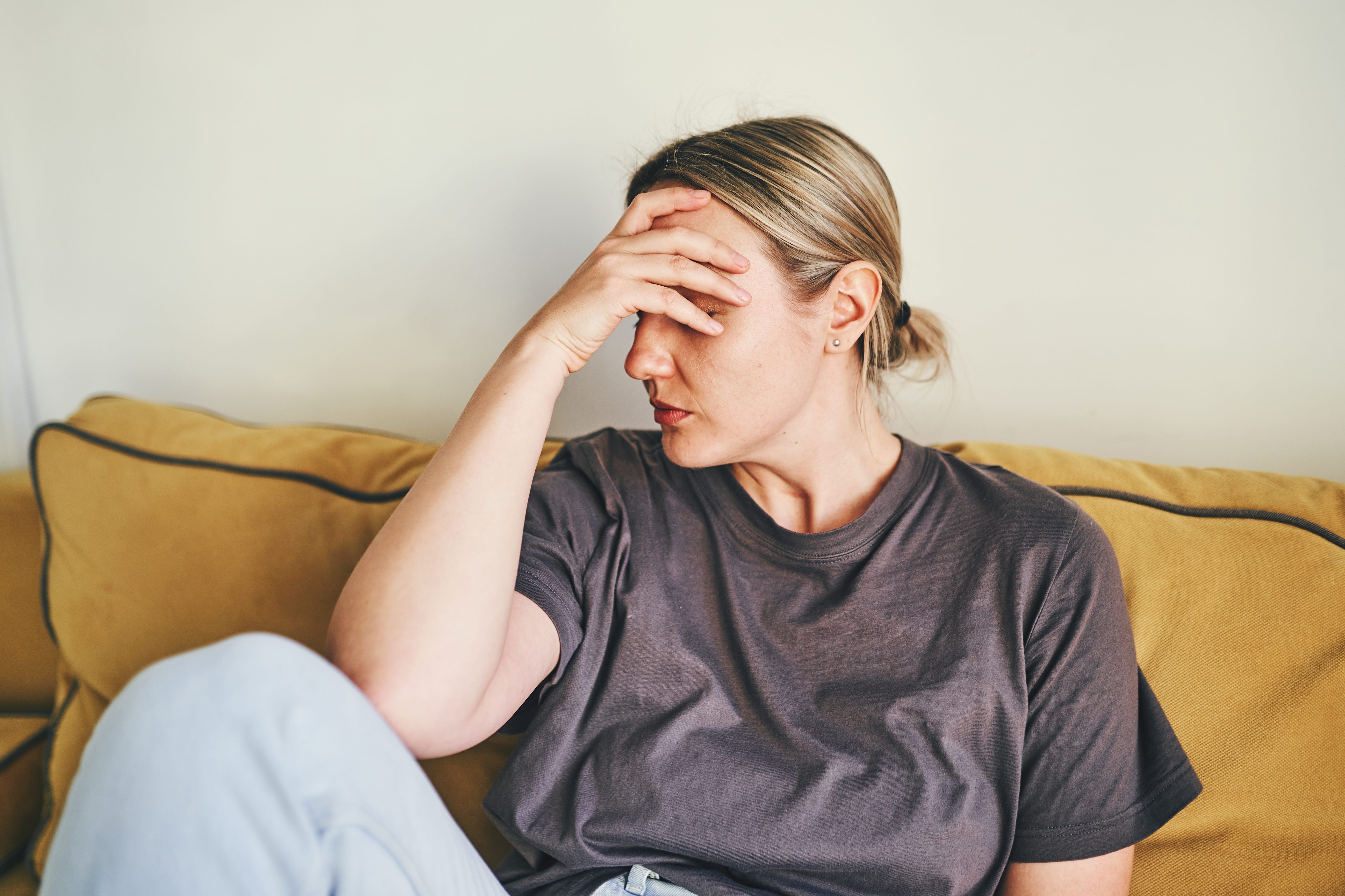 How Cortisol Affects Weight: Endocrinologists Explain the Link Between Stress, Sleep, and Belly Fat