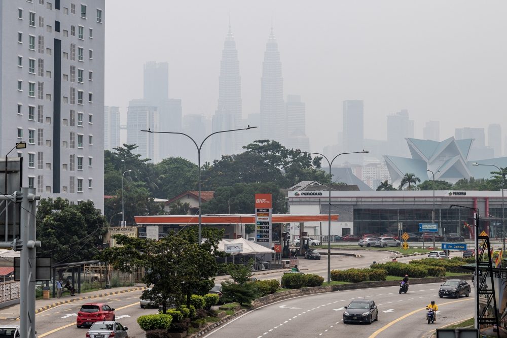 Weeks Indoors During Haze Can Harm Your Mental Health: Experts Warn of Sleep Disruption, Anxiety and Depression Risks